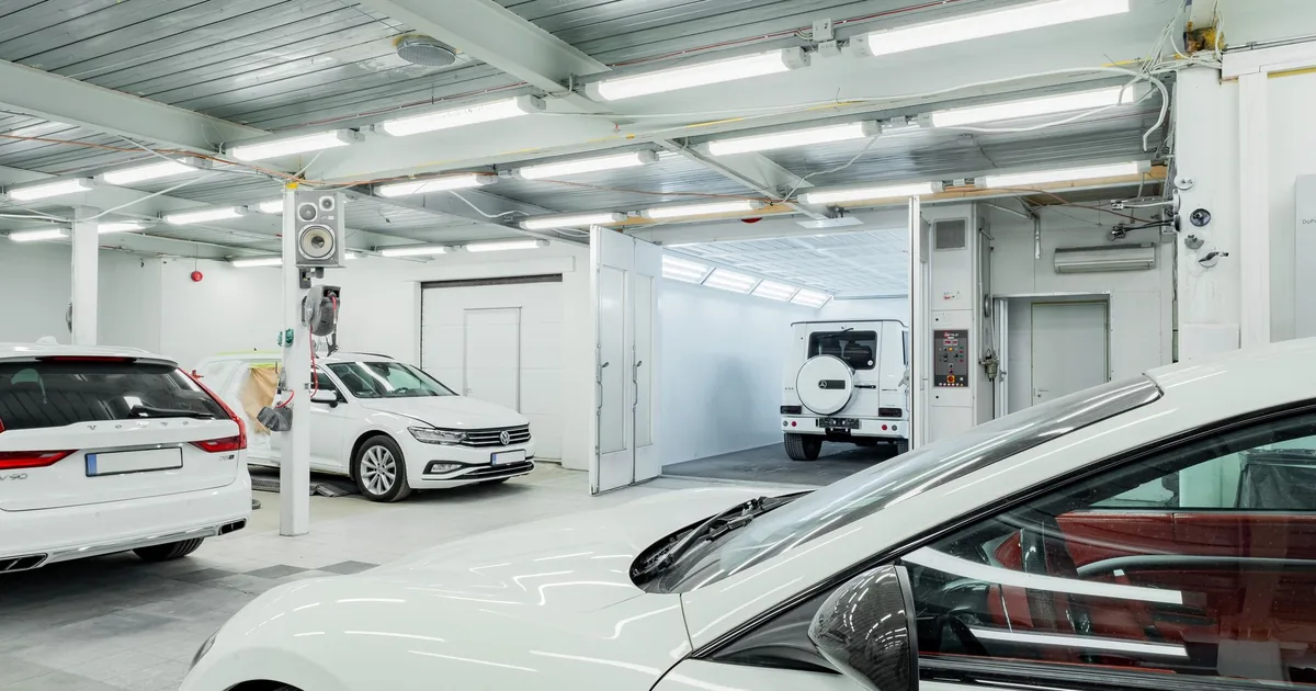 Vehicle Storage Guide in Al Baraha, Sharjah — car parking spaces and facilities