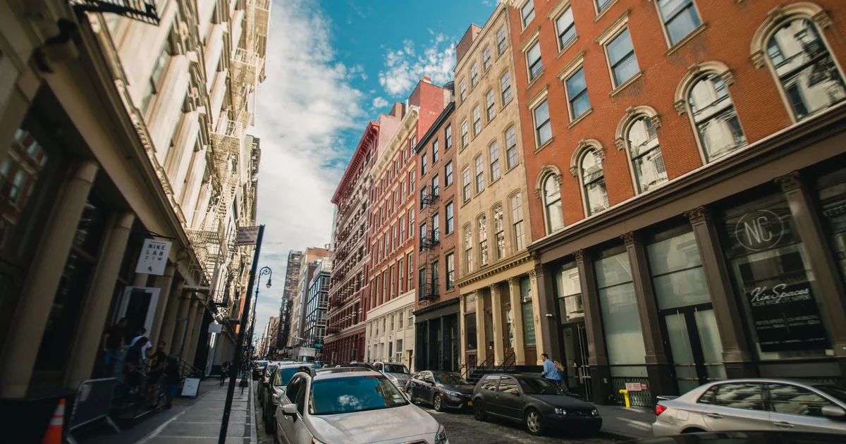 Cheap Parking Tips in Soho, England — car parking spaces and facilities