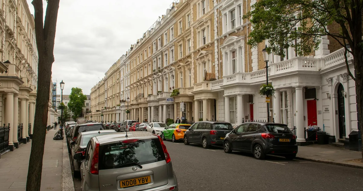 Cheap Parking Tips in Bedworth, England — car parking spaces and facilities