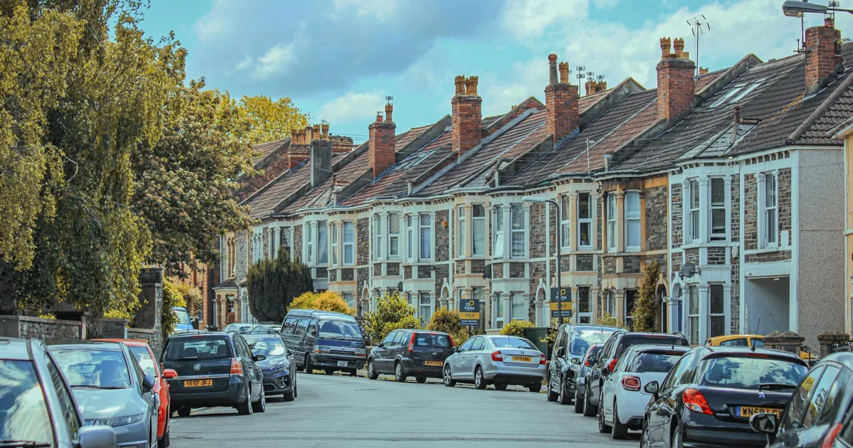 Cheap Parking Tips in Faversham, England — car parking spaces and facilities