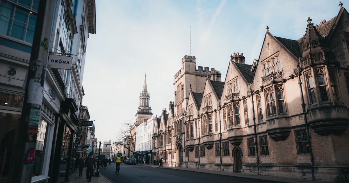 Towed Vehicle Guide in Oxford, England — car parking spaces and facilities