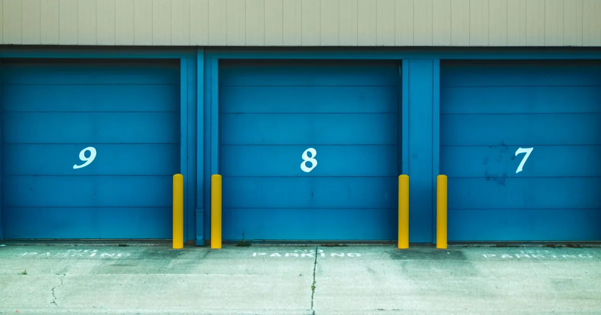 Vehicle Storage Guide in Elmhurst, New York — car parking spaces and facilities