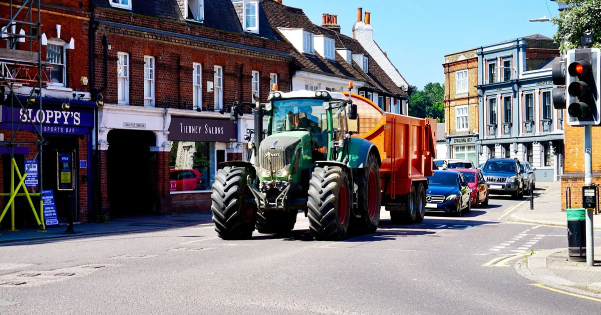 Moving Guide in Crawley, England — car parking spaces and facilities