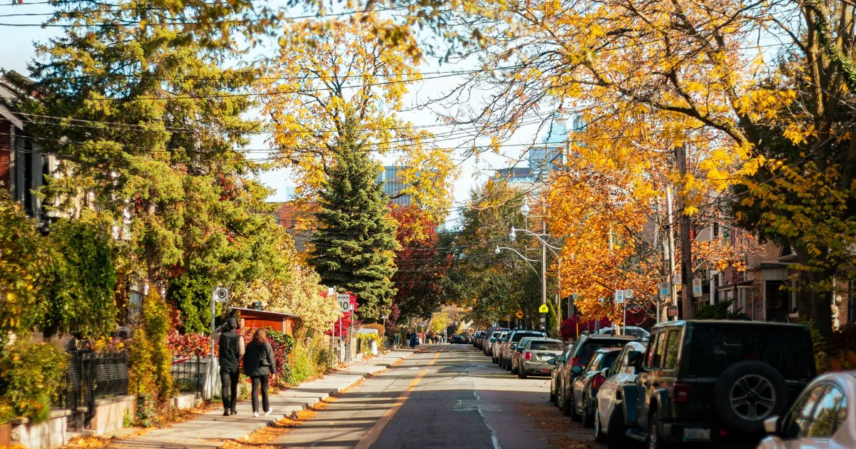 Parking Permits Guide in Gibson, British Columbia — car parking spaces and facilities