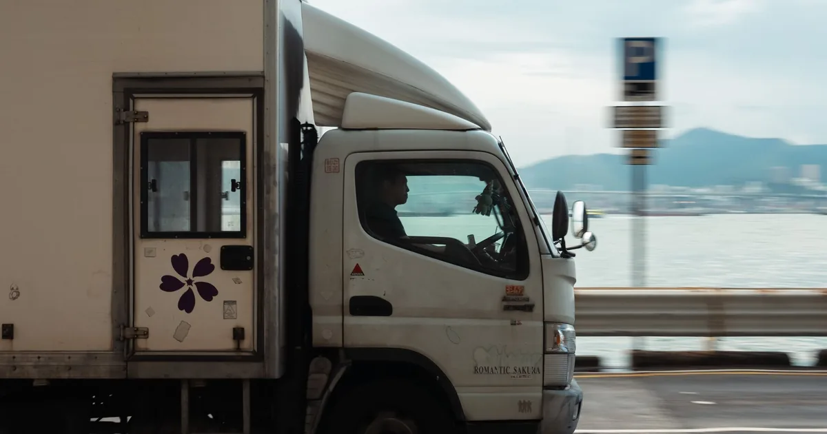 Moving Guide in Discovery Gardens, Dubai — car parking spaces and facilities