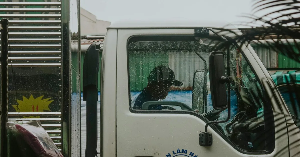 Moving Guide in Chapel, Scotland — car parking spaces and facilities