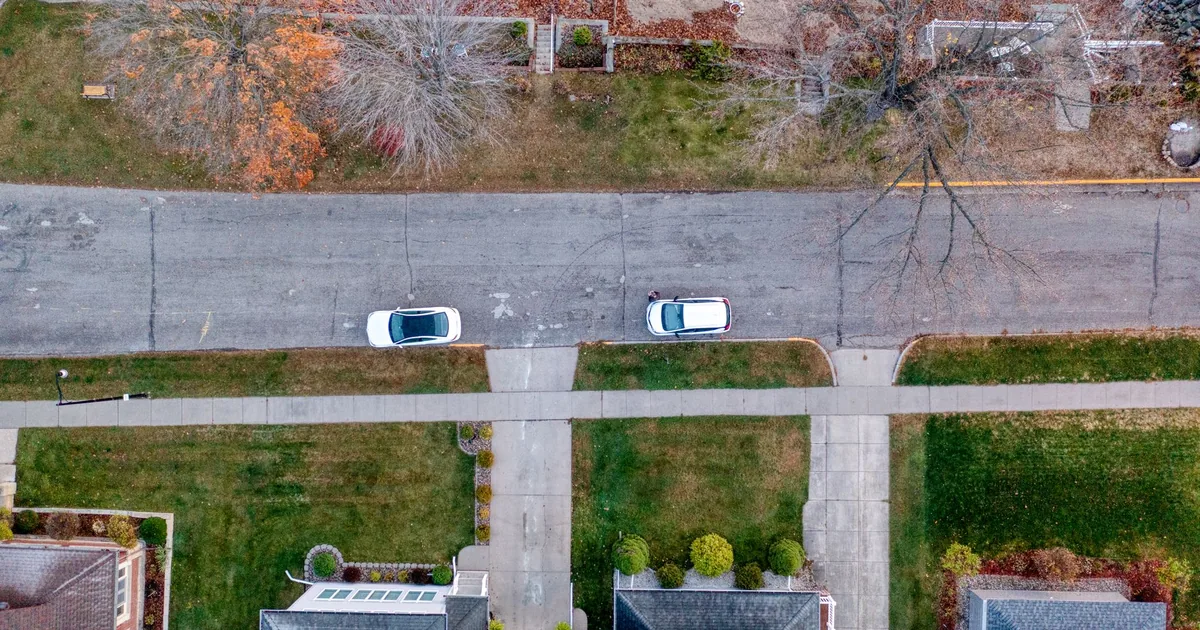 Free Parking Guide in Niagara Falls, New York — car parking spaces and facilities