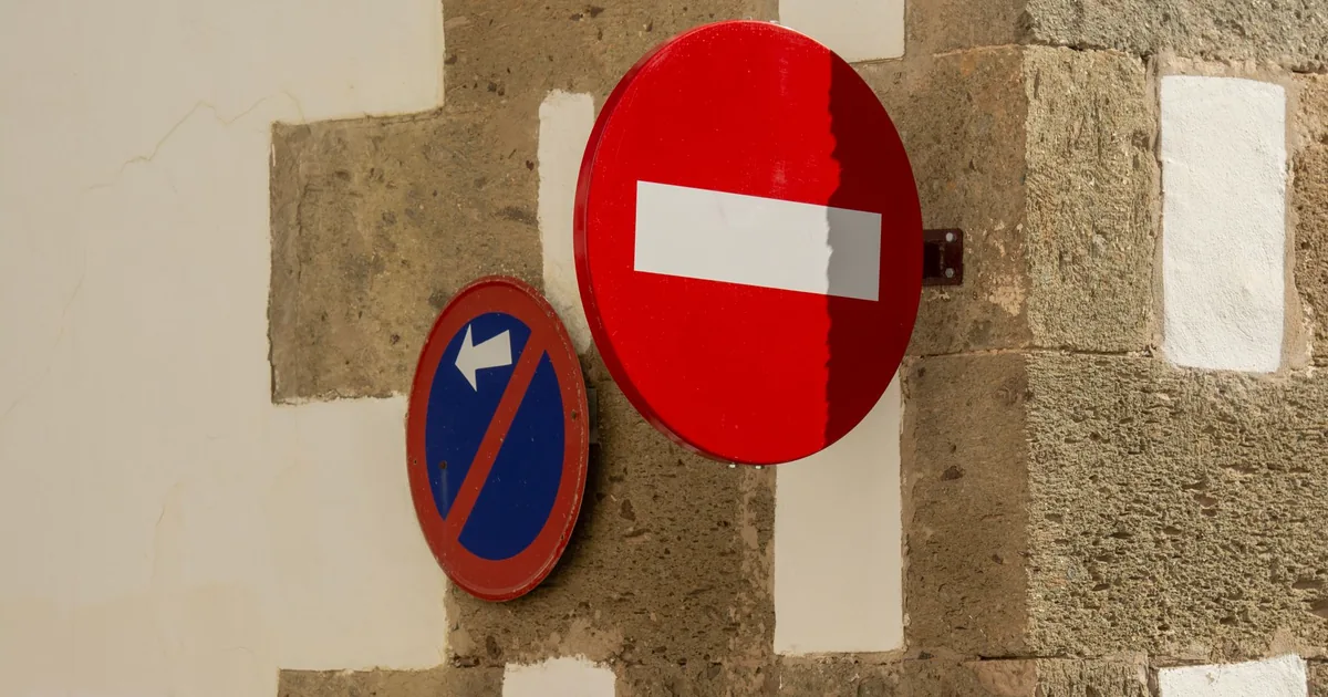 Parking Signs Guide in Kalba, Sharjah — car parking spaces and facilities