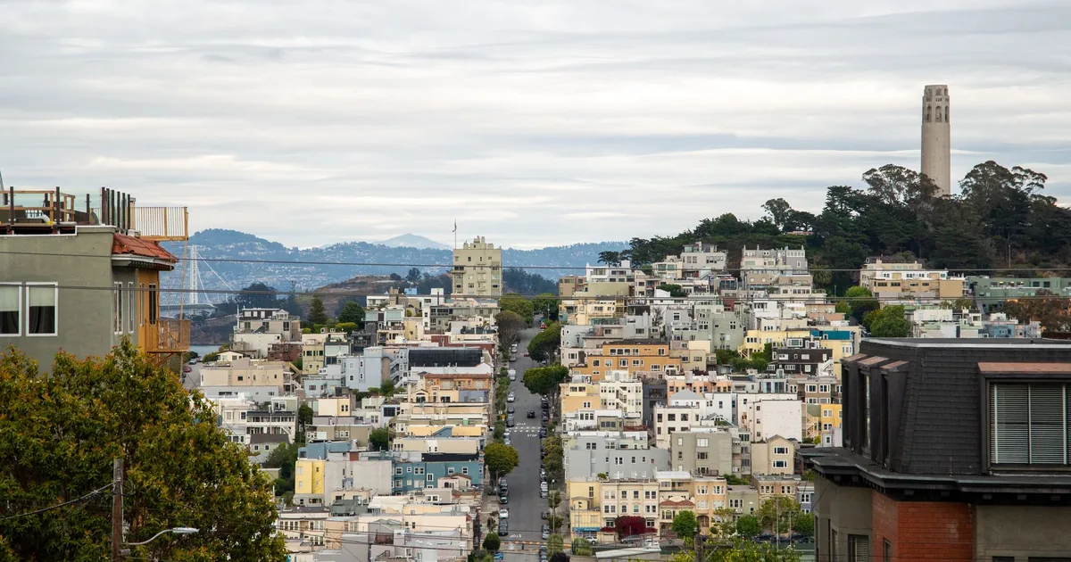 Moving Guide in Pacific Heights, California — car parking spaces and facilities