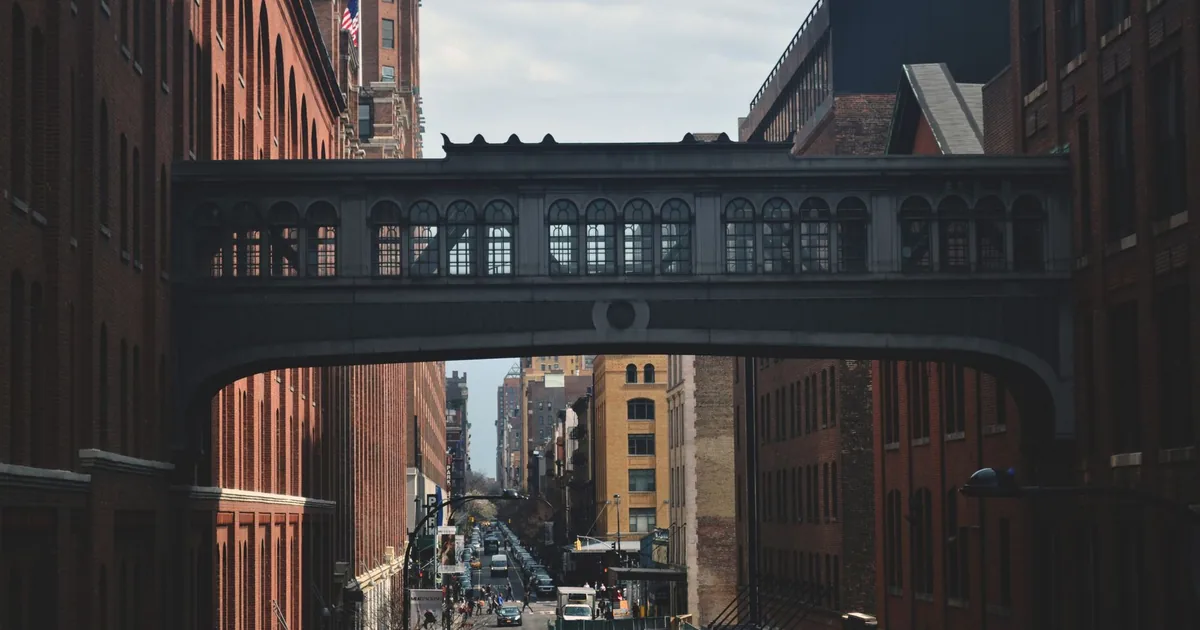 Street Parking Guide in Manhattan, New York — car parking spaces and facilities