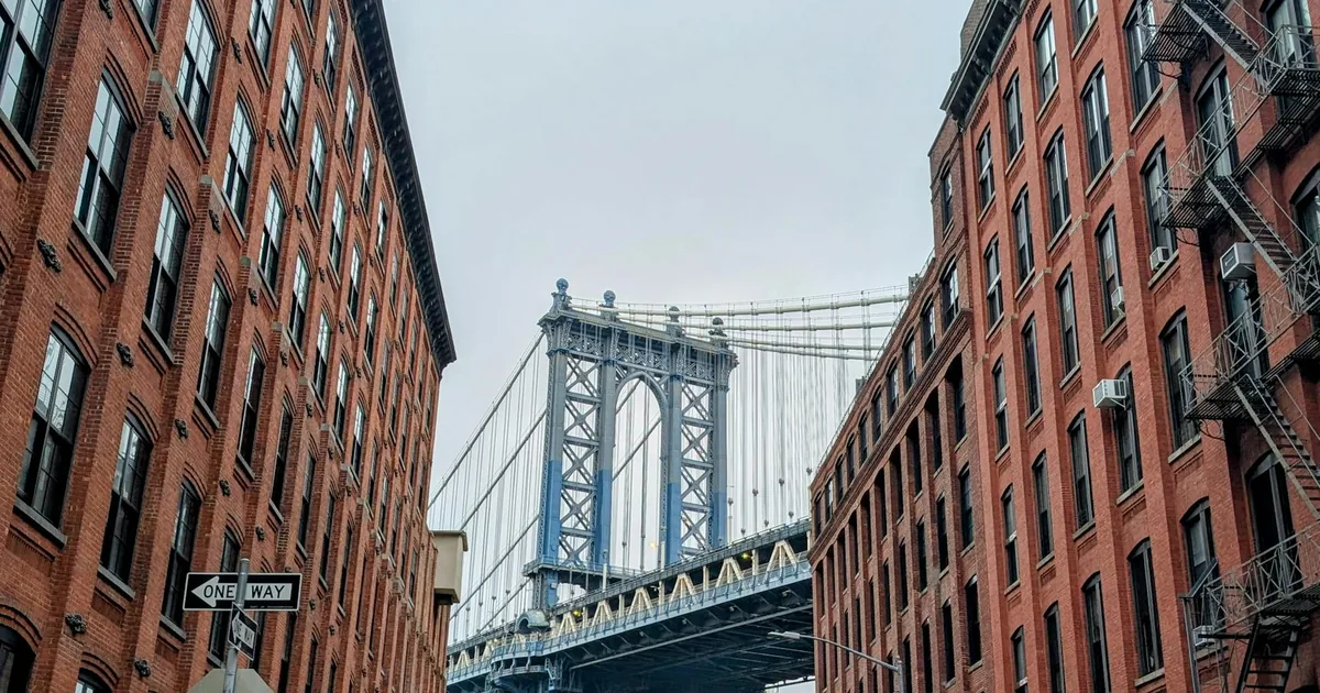 Rent Parking Guide in DUMBO, New York — car parking spaces and facilities