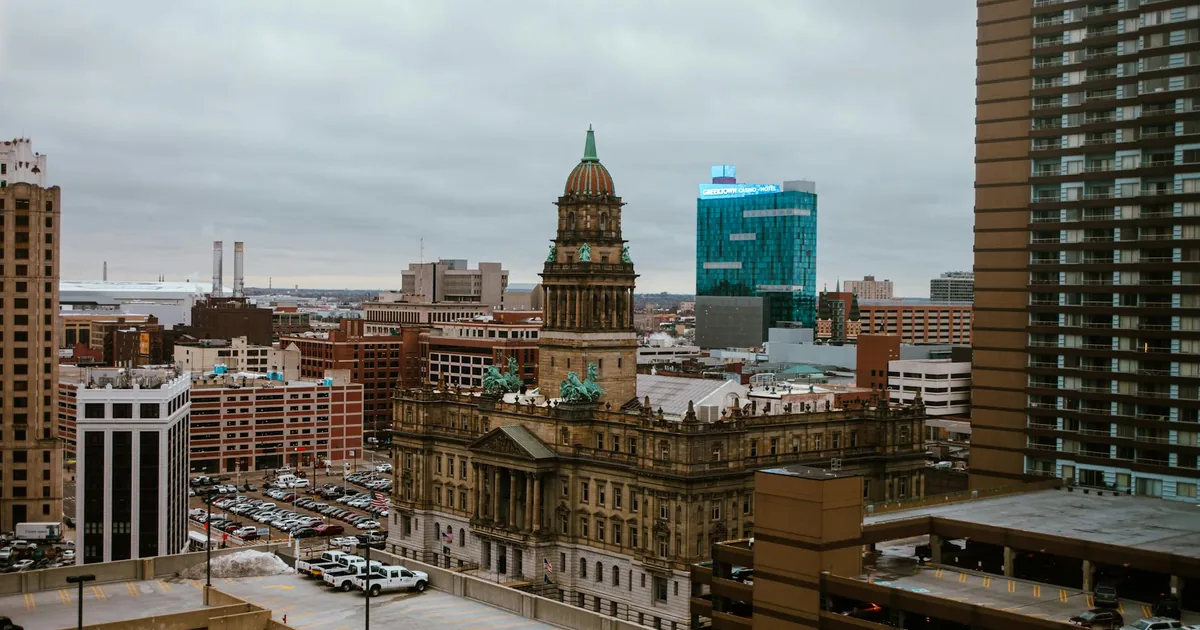 Parking Fines Guide in Fort Wayne, Indiana — car parking spaces and facilities