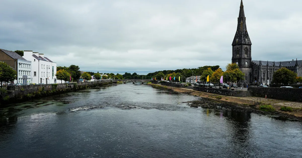 Free Parking Guide in Sligo Town, Sligo — car parking spaces and facilities