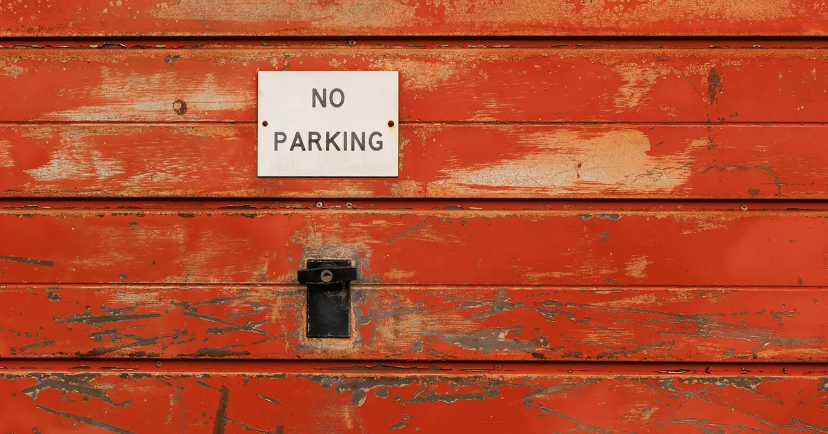 Parking Signs Guide in Red Hill, England — car parking spaces and facilities