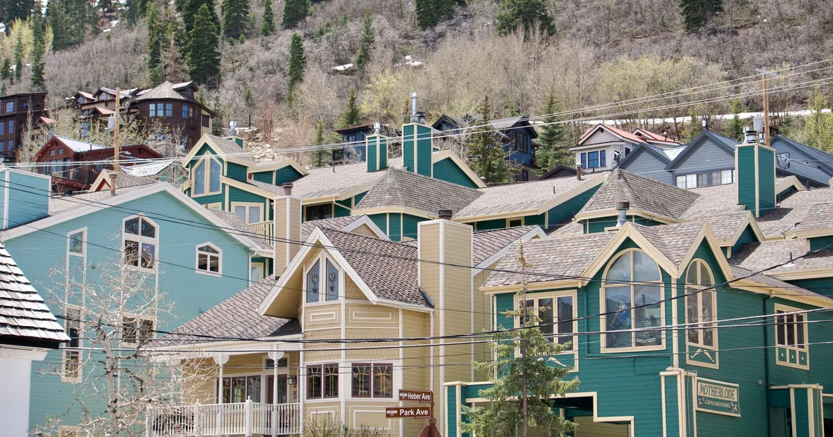 Cheap Parking Tips in Alpine Village, Alaska — car parking spaces and facilities