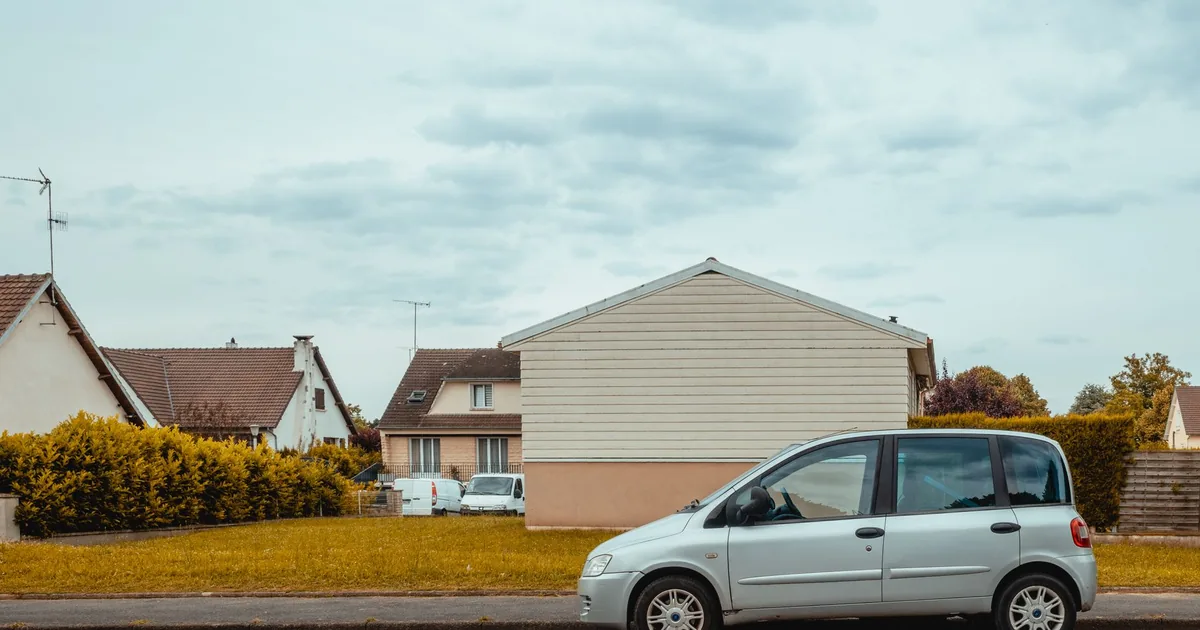 Cheap Parking Tips in Dunmore East, Waterford — car parking spaces and facilities