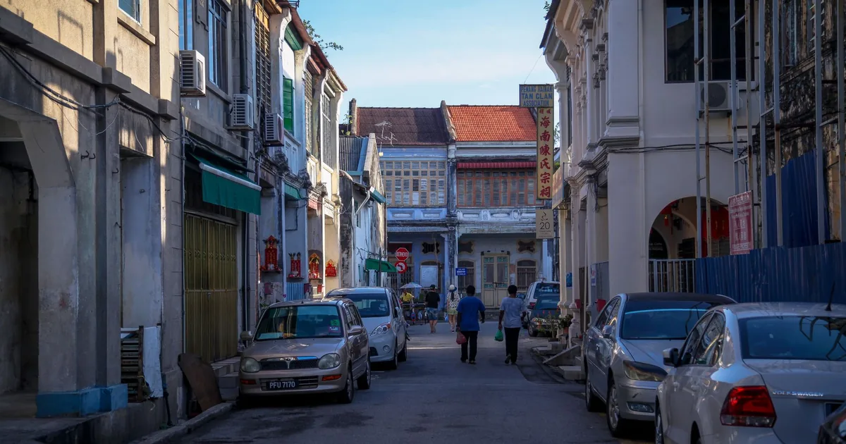 Cheap Parking Tips in Mountbatten, Singapore — car parking spaces and facilities