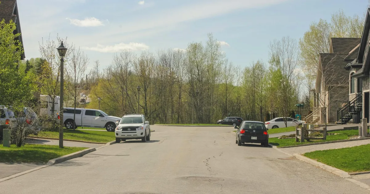 Cheap Parking Tips in Quebec City, Quebec — car parking spaces and facilities