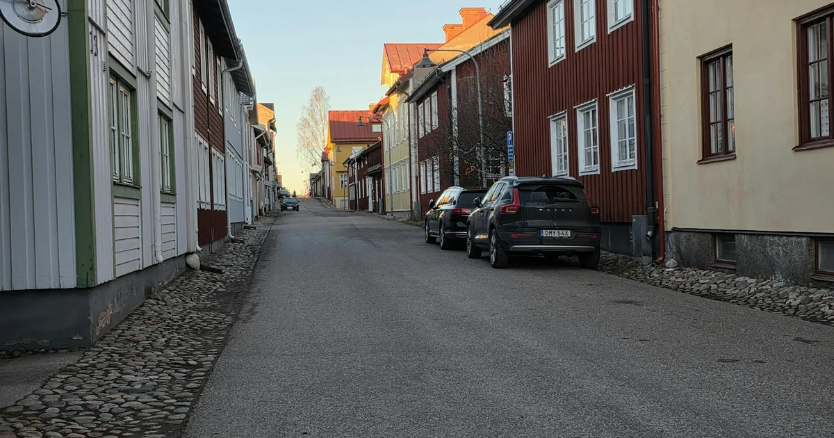 Cheap Parking Tips in Otford, New South Wales — car parking spaces and facilities