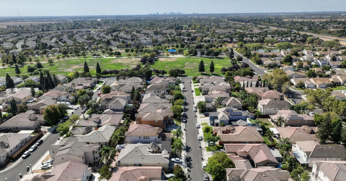 Cheap Parking Tips in Sacramento, California — car parking spaces and facilities