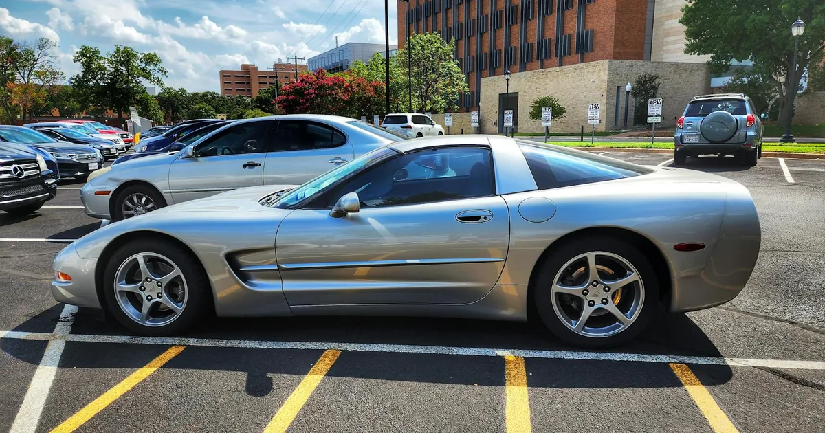 Parking Costs Guide in Belle Meade, Tennessee — car parking spaces and facilities