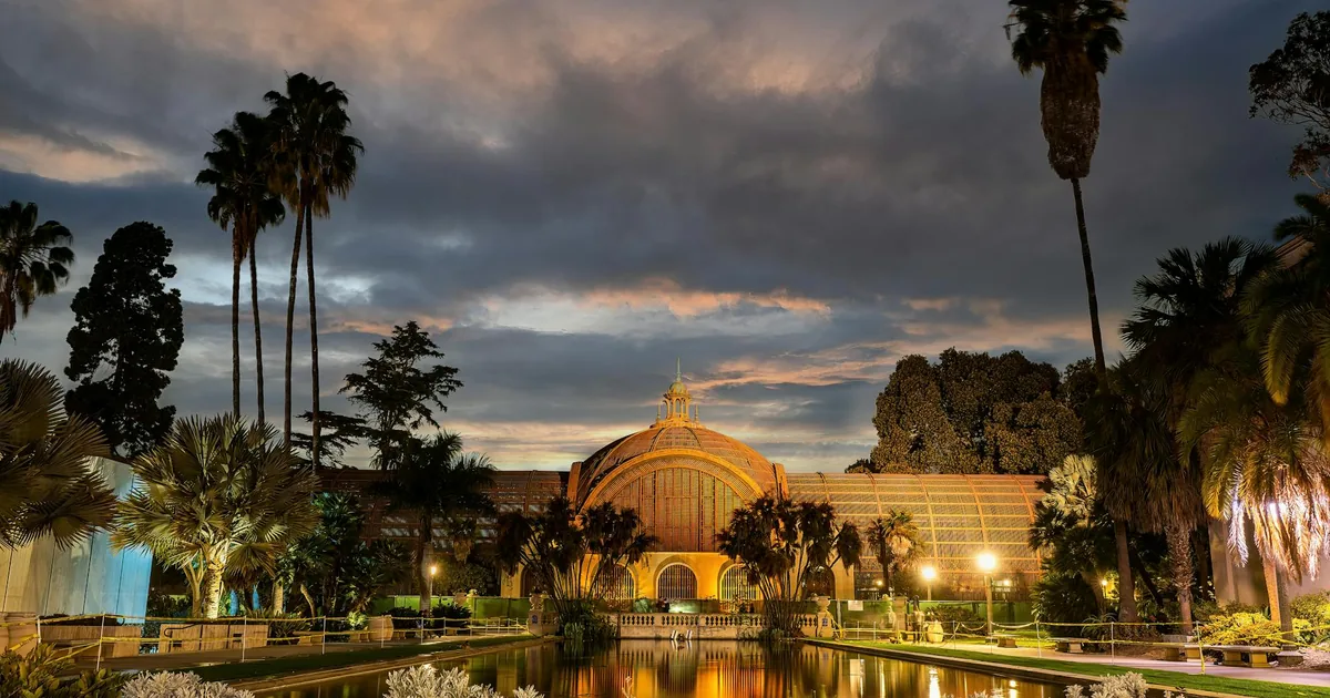 Parking Fines Guide in Balboa Park, Kansas — car parking spaces and facilities