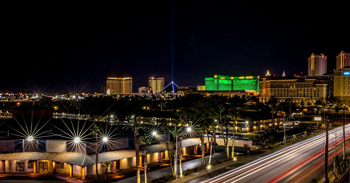 Parking Fines Guide in Downtown Las Vegas, Nevada — car parking spaces and facilities