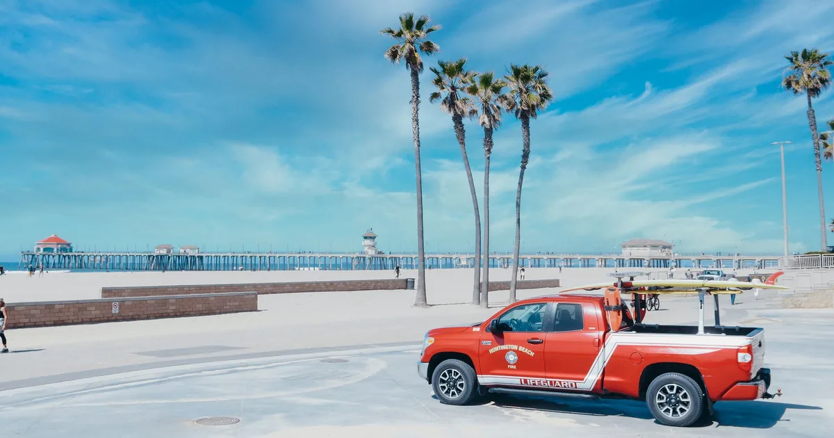 Parking Fines Guide in Huntington Beach, California — car parking spaces and facilities