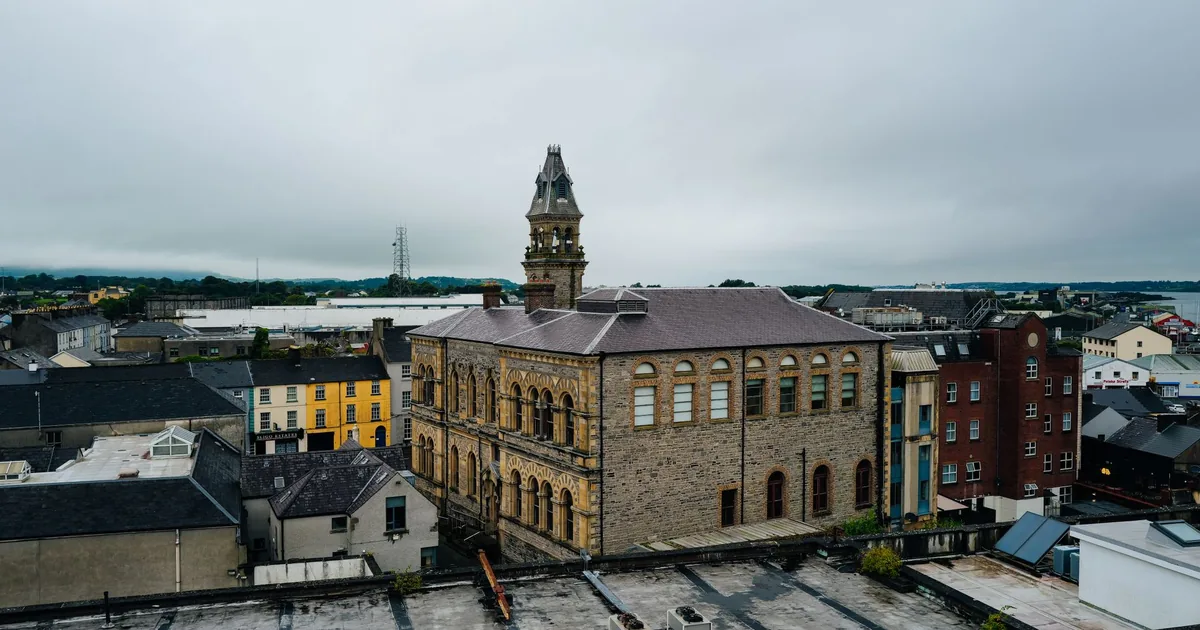 Free Parking Guide in Sligo, Sligo — car parking spaces and facilities