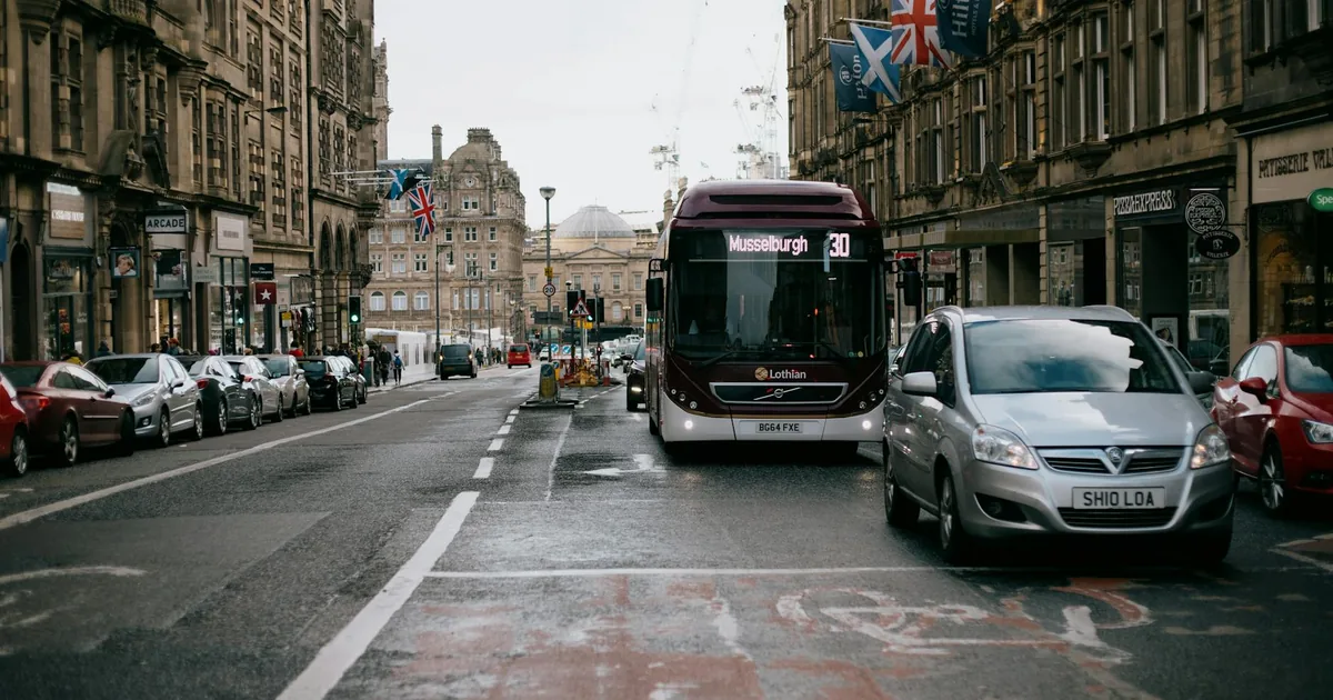 Free Parking Guide in City of Edinburgh, Scotland — car parking spaces and facilities