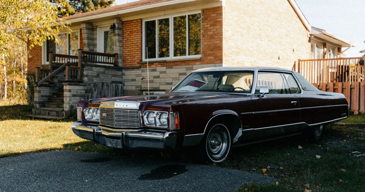 Free Parking Guide in Fenelon Falls, Ontario — car parking spaces and facilities