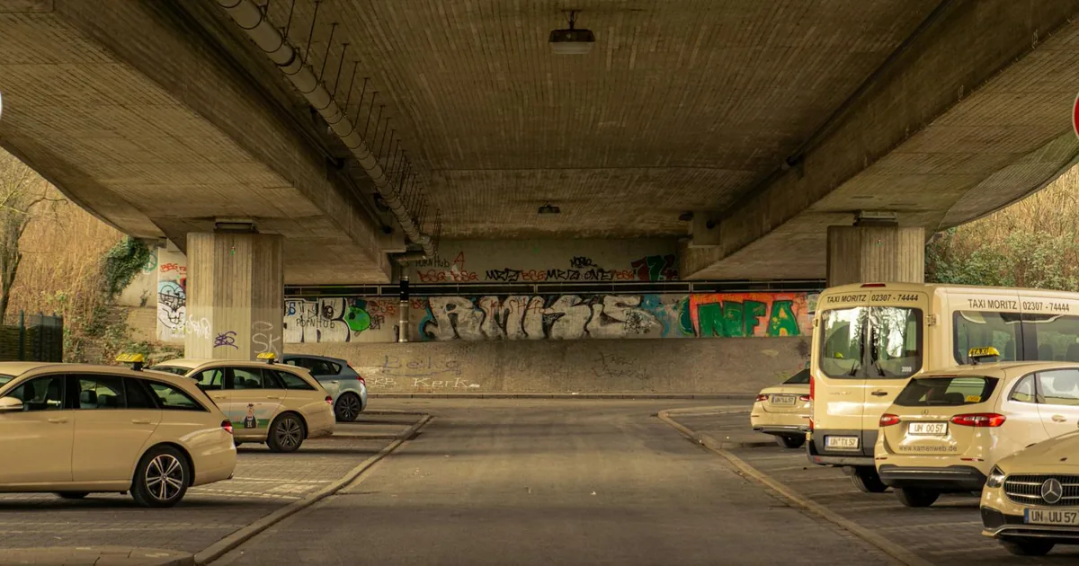 Free Parking Guide in North Shore, New South Wales — car parking spaces and facilities