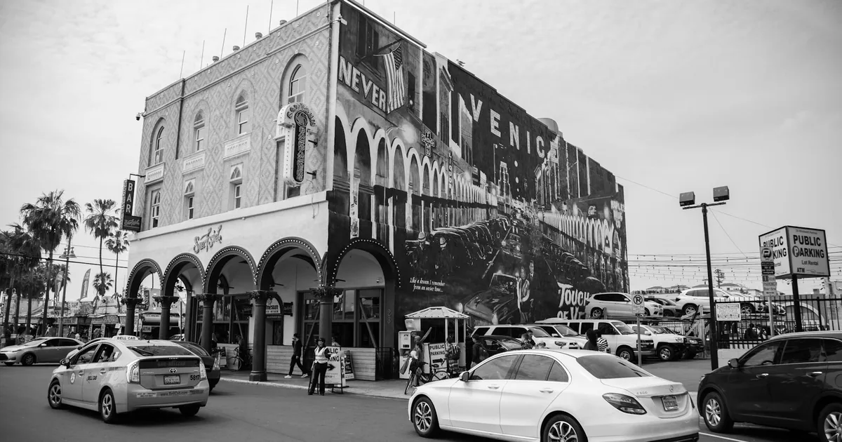 Free Parking Guide in Long Beach, California — car parking spaces and facilities