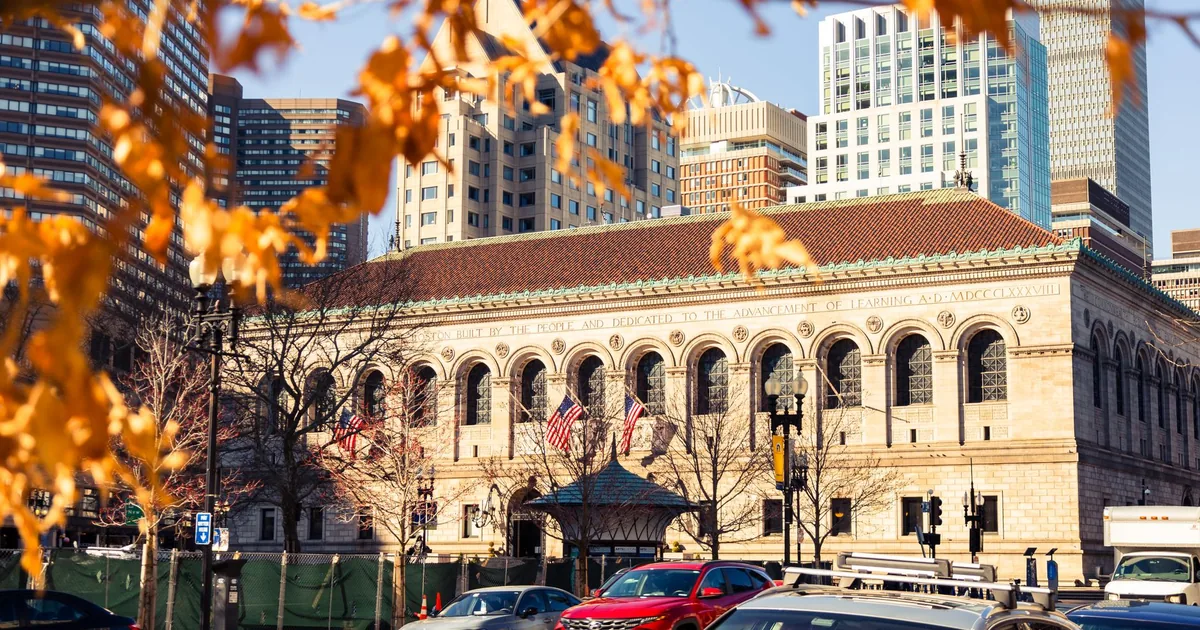 Free Parking Guide in Boston, Massachusetts — car parking spaces and facilities