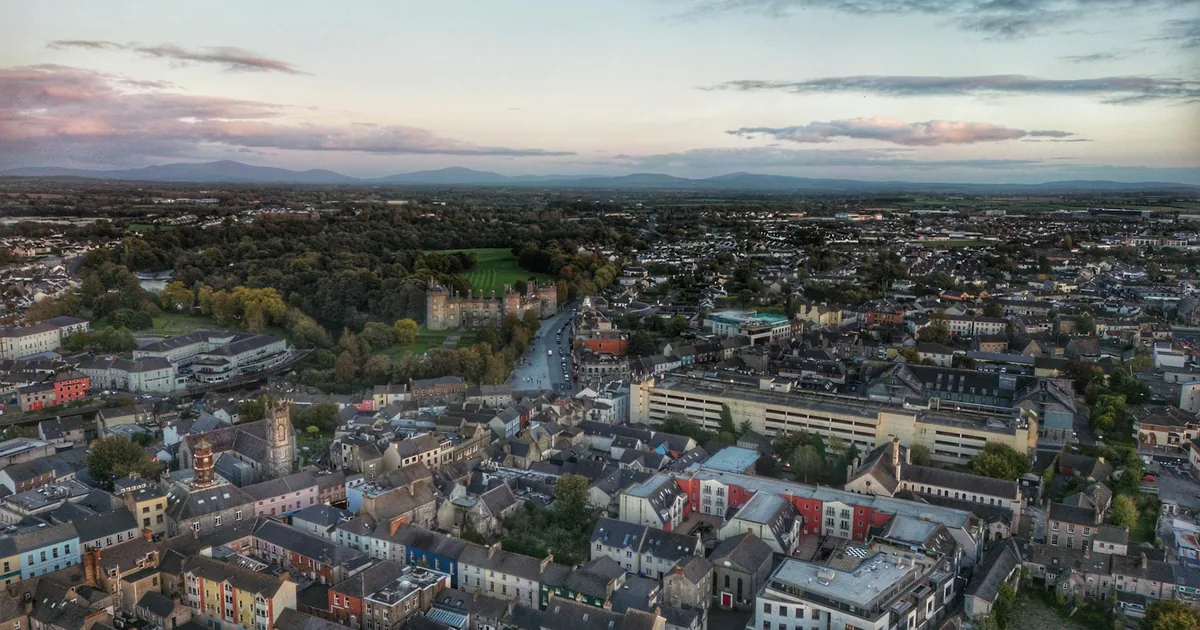 Free Parking Guide in Kilkenny City, Kilkenny — car parking spaces and facilities