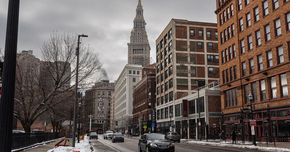 Free Parking Guide in Cleveland, Ohio — car parking spaces and facilities