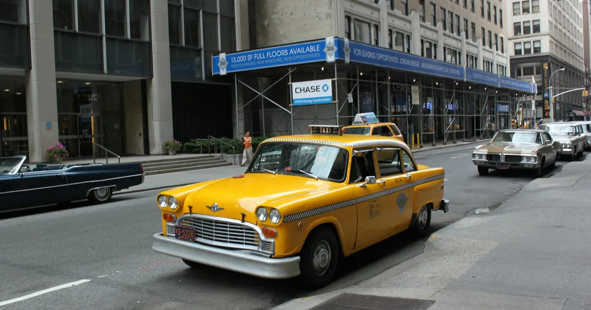 Free Parking Guide in Niagara Falls, New York, New York — car parking spaces and facilities