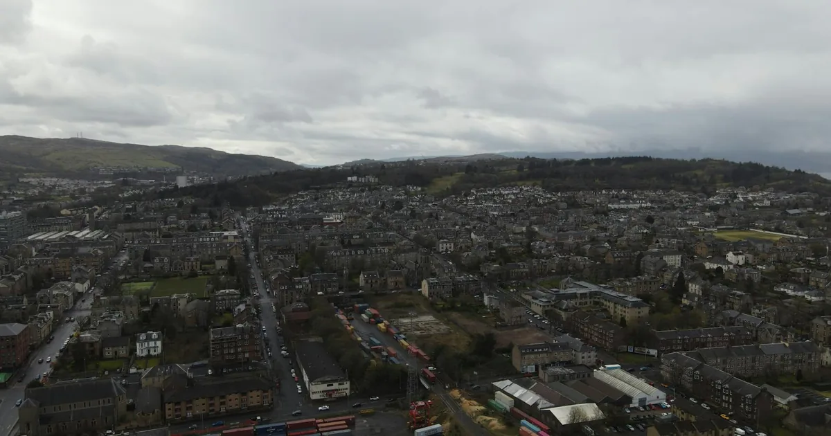 Moving Guide in Pentland Hills, England — car parking spaces and facilities