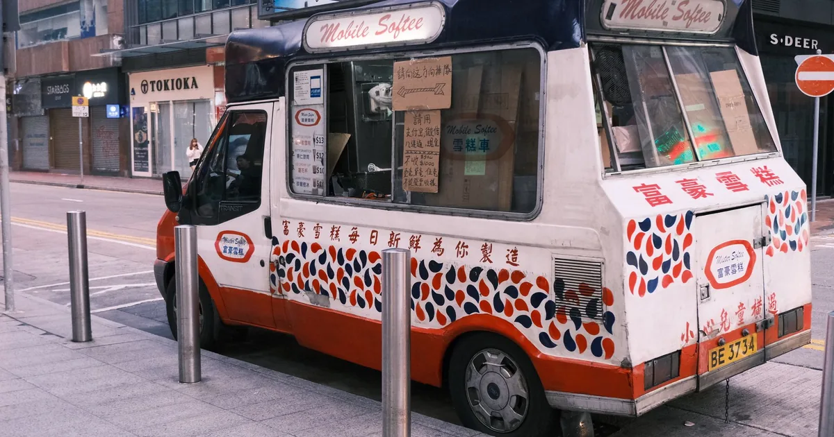 Moving Guide in Shau Kei Wan, Hong Kong — car parking spaces and facilities