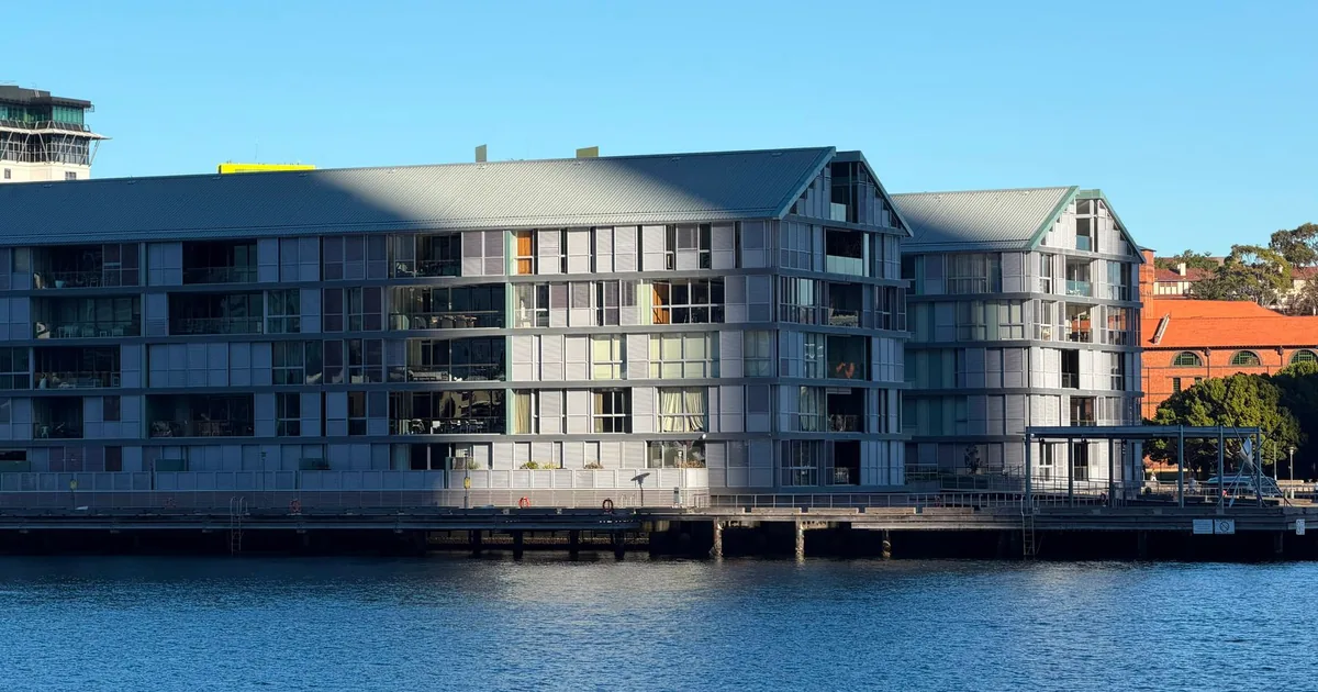 Moving Guide in South Wharf, Victoria — car parking spaces and facilities