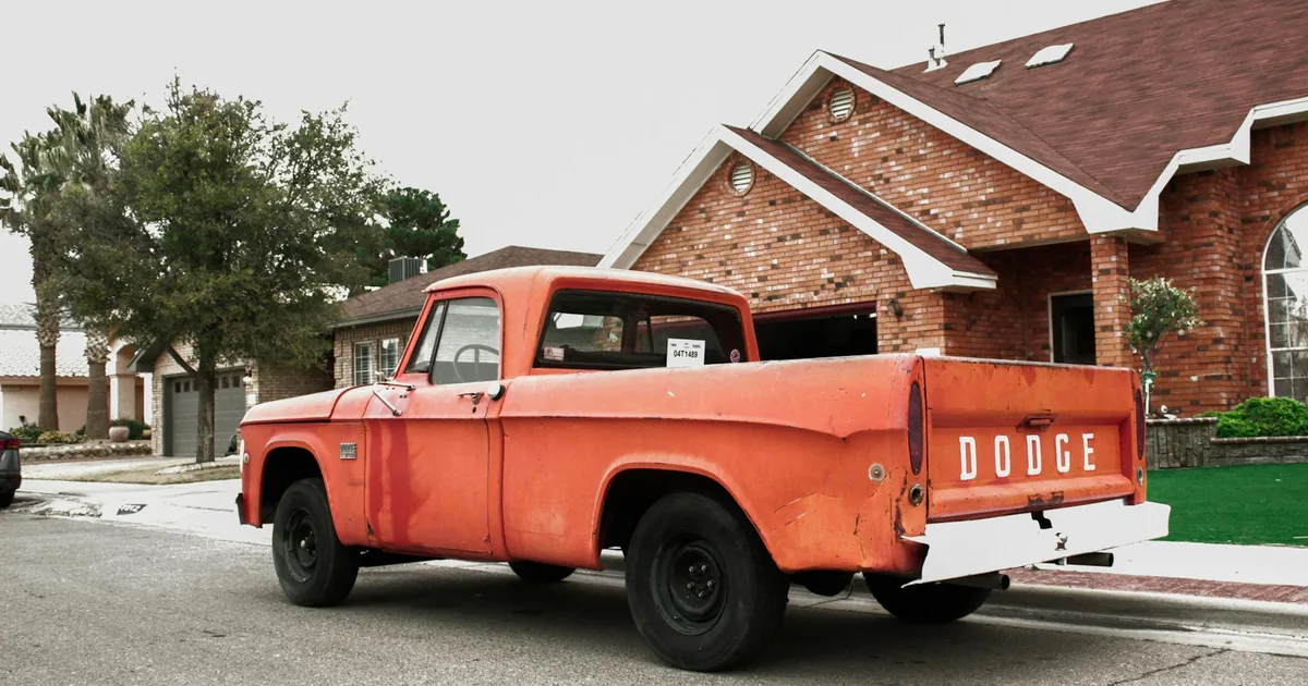 Moving Guide in Clemton Park, New South Wales — car parking spaces and facilities