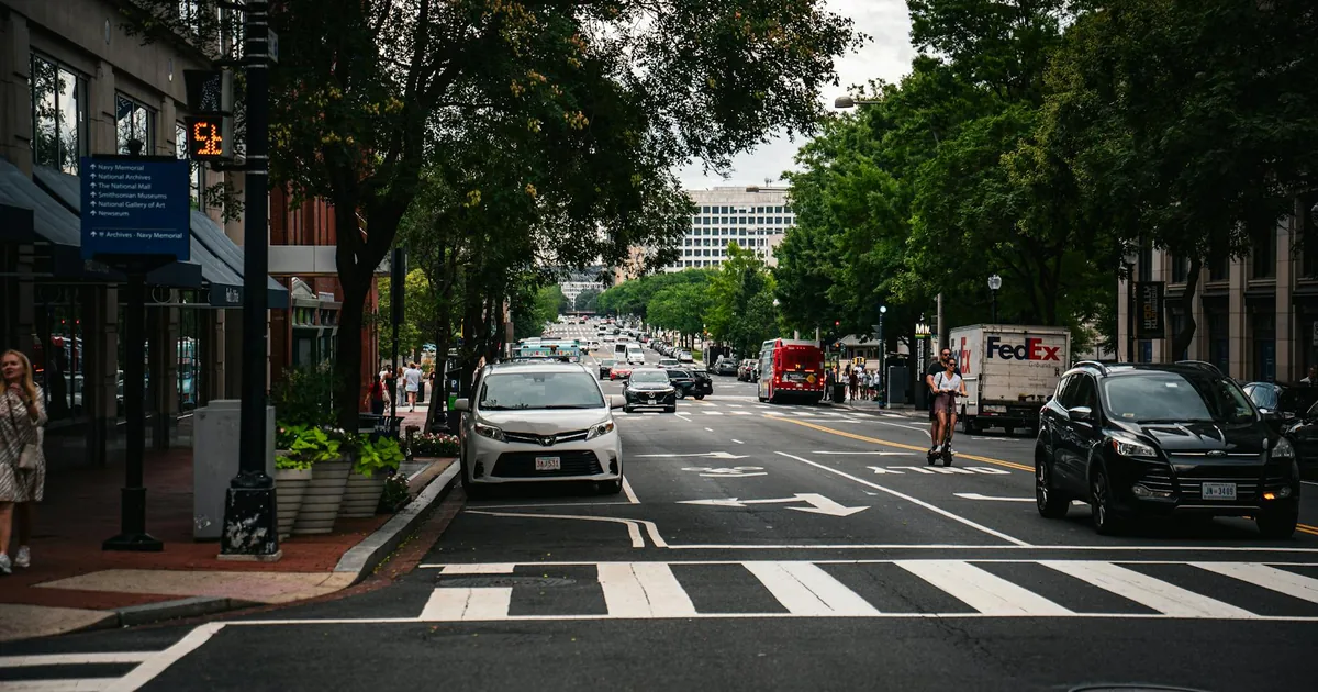Moving Guide in Central Business District, Ohio — car parking spaces and facilities