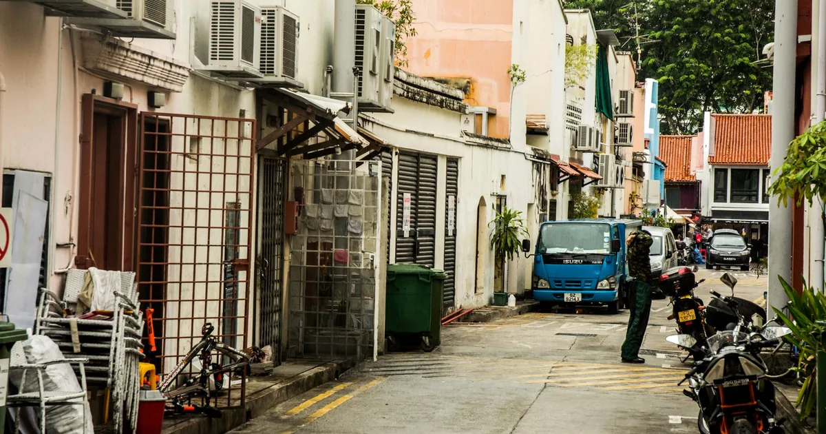 Moving Guide in Hillcrest, Singapore — car parking spaces and facilities