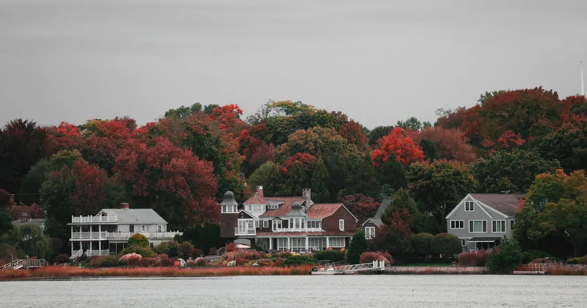 Parking Permits Guide in Glen Cove, New York — car parking spaces and facilities