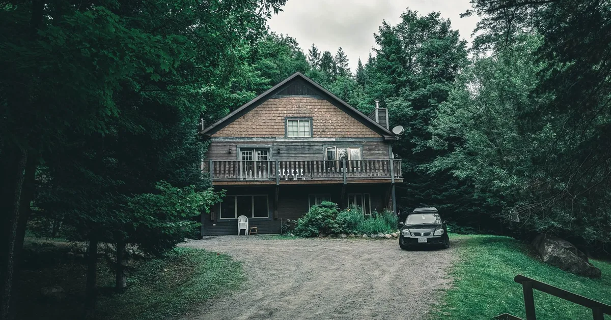 Rent Parking Guide in Le Plateau-Mont-Royal, Quebec — car parking spaces and facilities