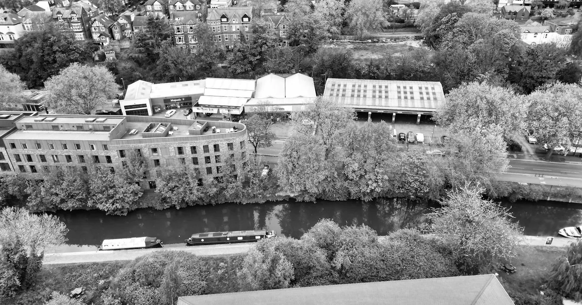 Rent Parking Guide in Canal, England — car parking spaces and facilities