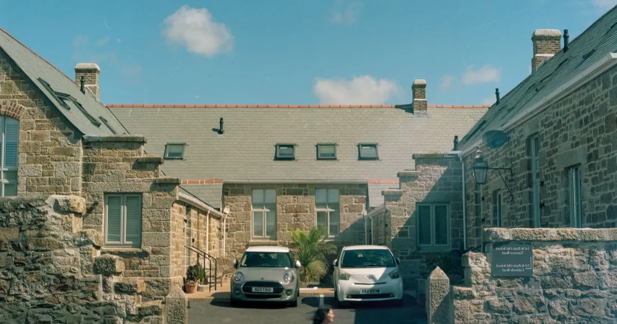 Rent Parking Guide in Pwllheli, Wales — car parking spaces and facilities