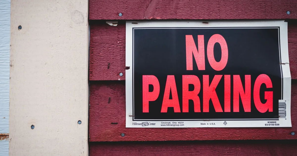 Parking Signs Guide in Toronto, Ohio — car parking spaces and facilities
