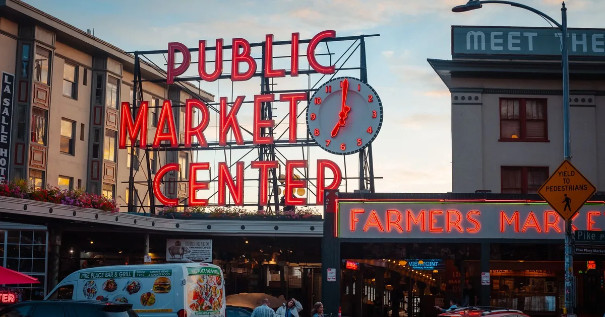 Parking Signs Guide in Downtown Seattle, California — car parking spaces and facilities