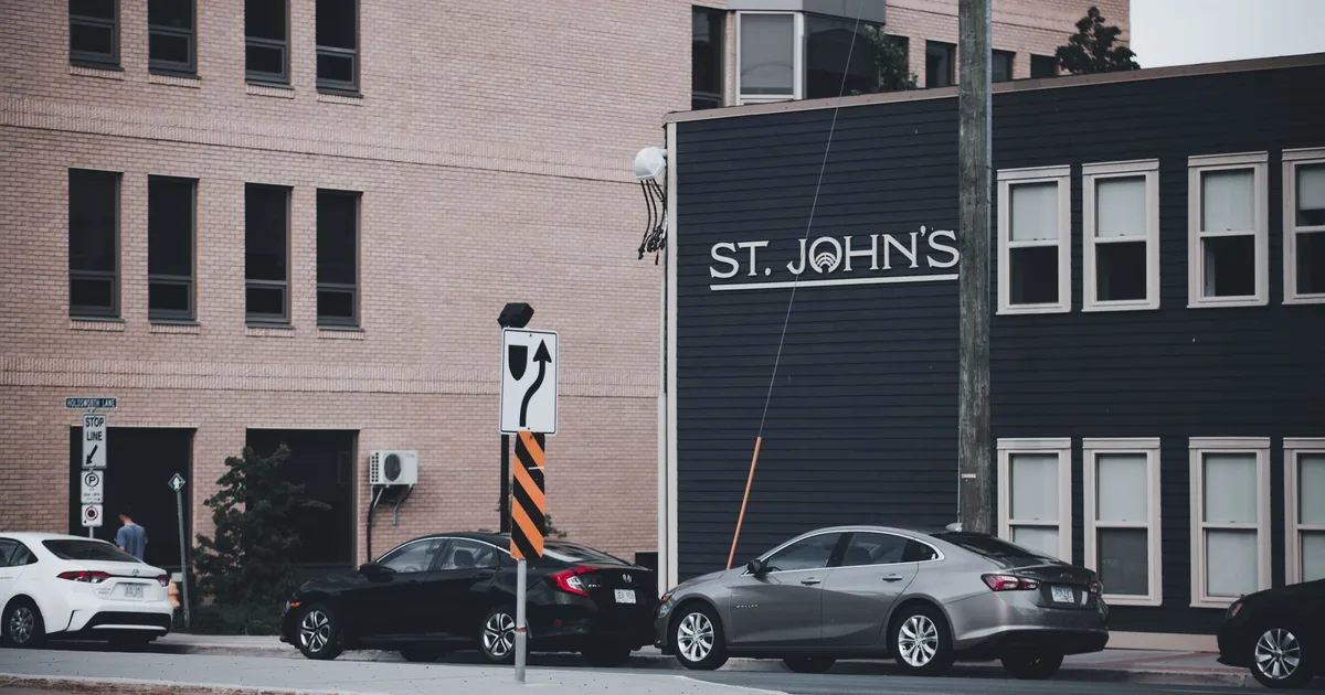 Parking Signs Guide in St. Boniface, Quebec — car parking spaces and facilities